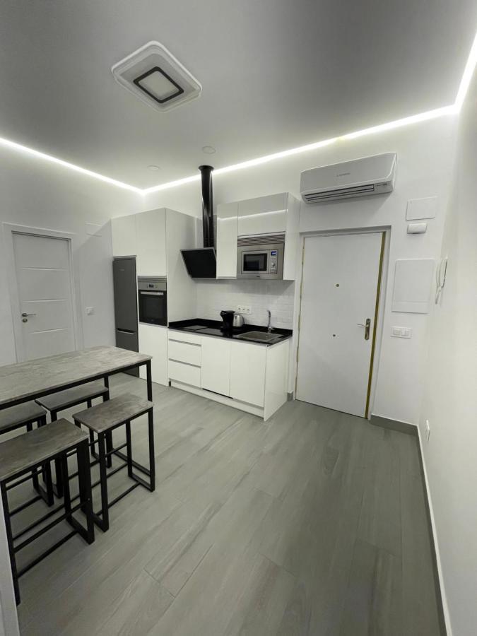 Suara Apartamentos 1 Madri Exterior foto