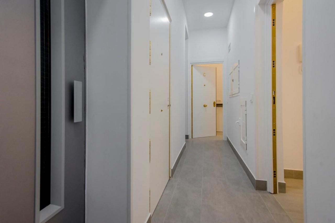Suara Apartamentos 1 Madri Exterior foto